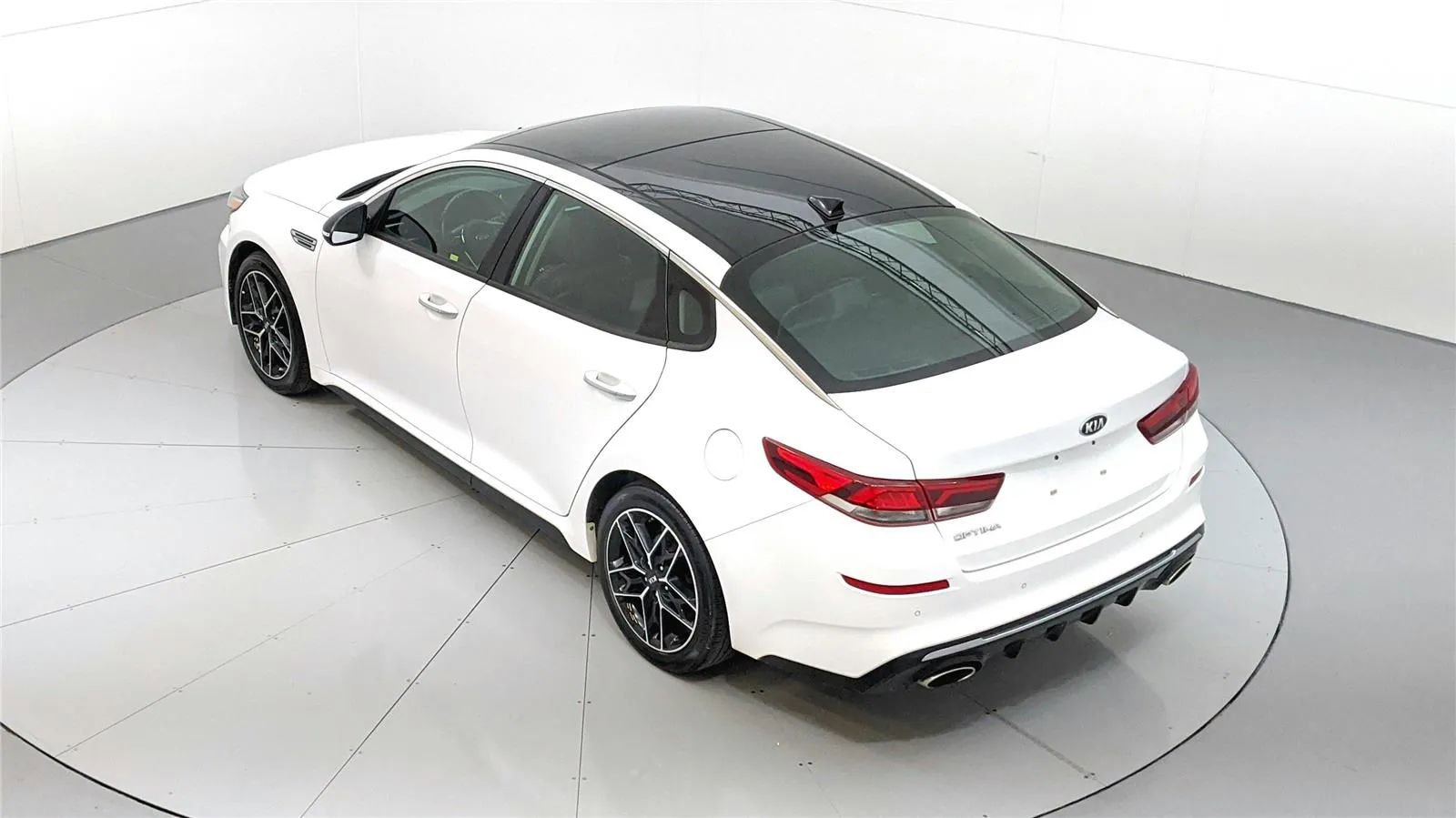 Used 2020 Kia Optima SE image 40