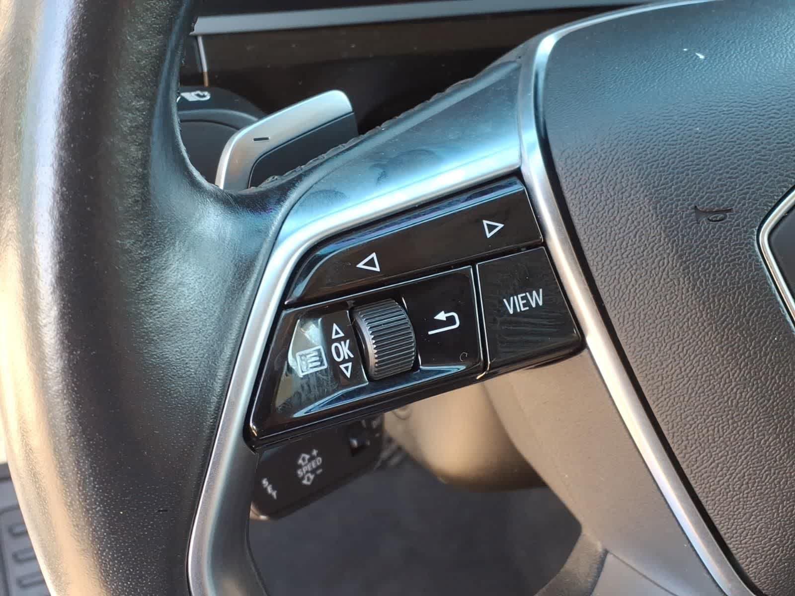 Used 2019 Audi e-tron Prestige w/ Prestige Package AWD/4WD image 18