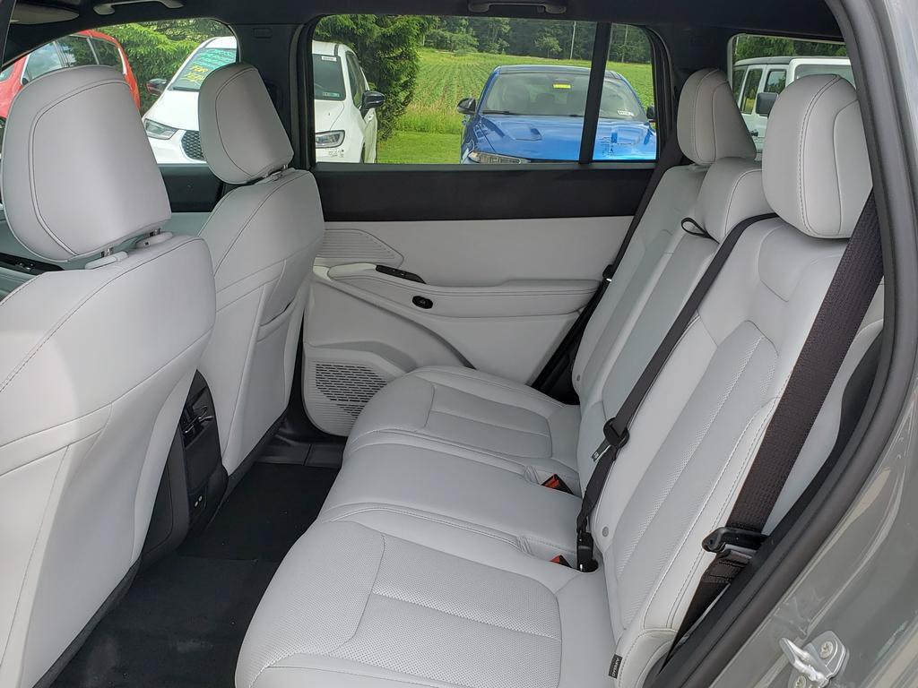 New 2026 Jeep Cherokee Limited AWD/4WD image 14