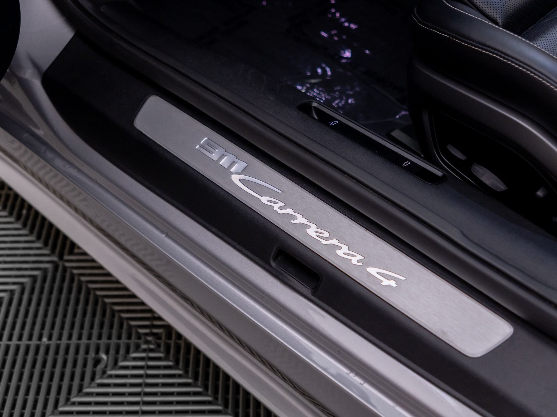 Certified 2022 Porsche 911 Carrera 4 AWD/4WD image 16