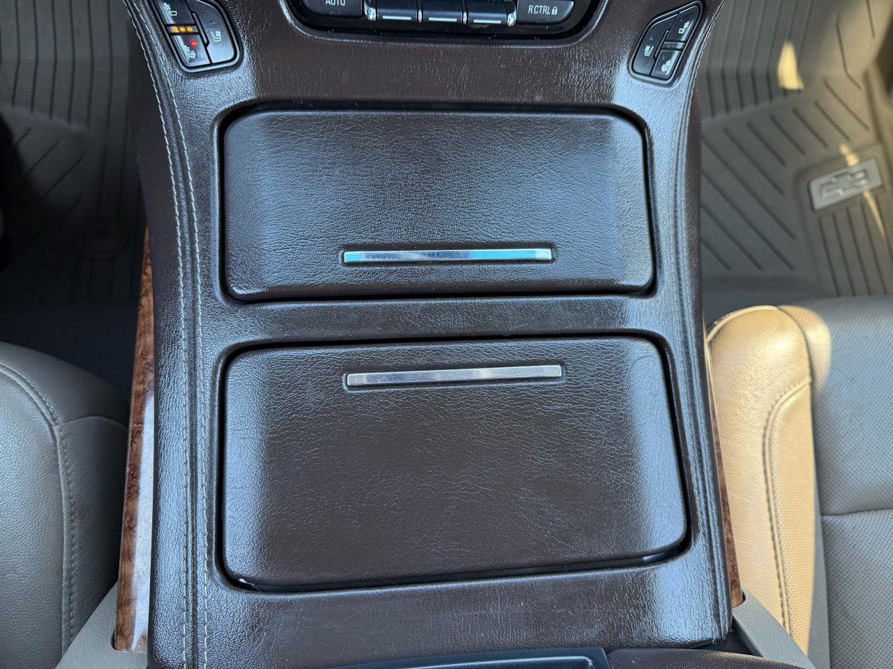 Used 2019 Chevrolet Suburban Premier image 36