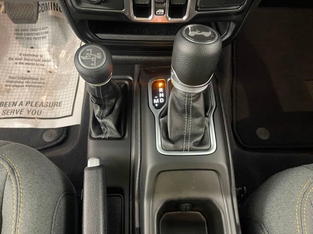 Used 2025 Jeep Wrangler Unlimited Sahara w/ Safety Group AWD/4WD image 44