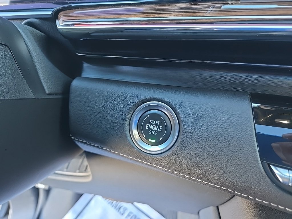 Certified 2024 Cadillac Escalade Premium Luxury AWD/4WD image 33