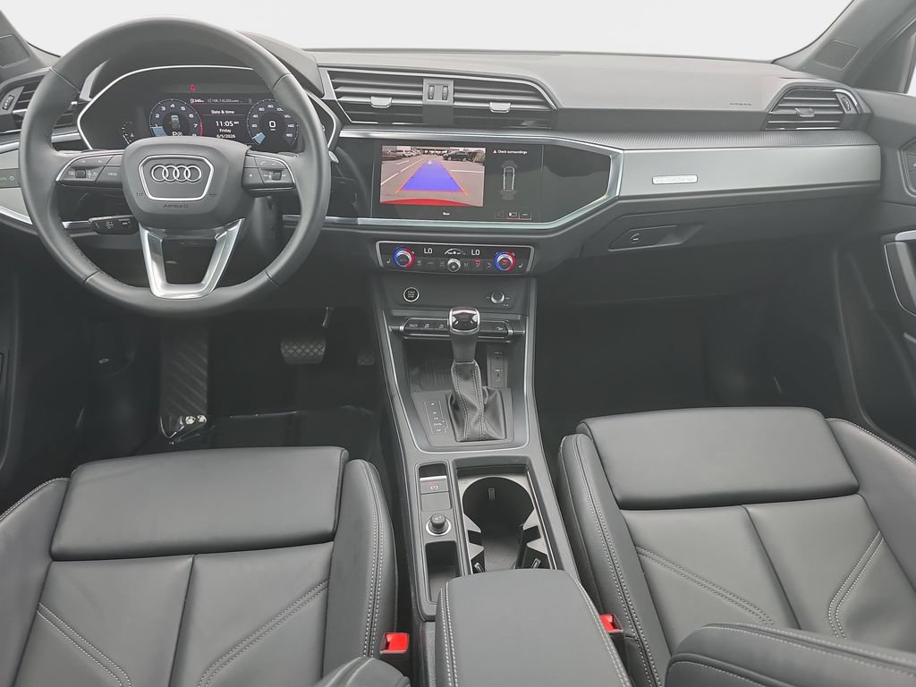 Certified 2025 Audi Q3 2.0T Premium w/ Convenience Package AWD/4WD image 9