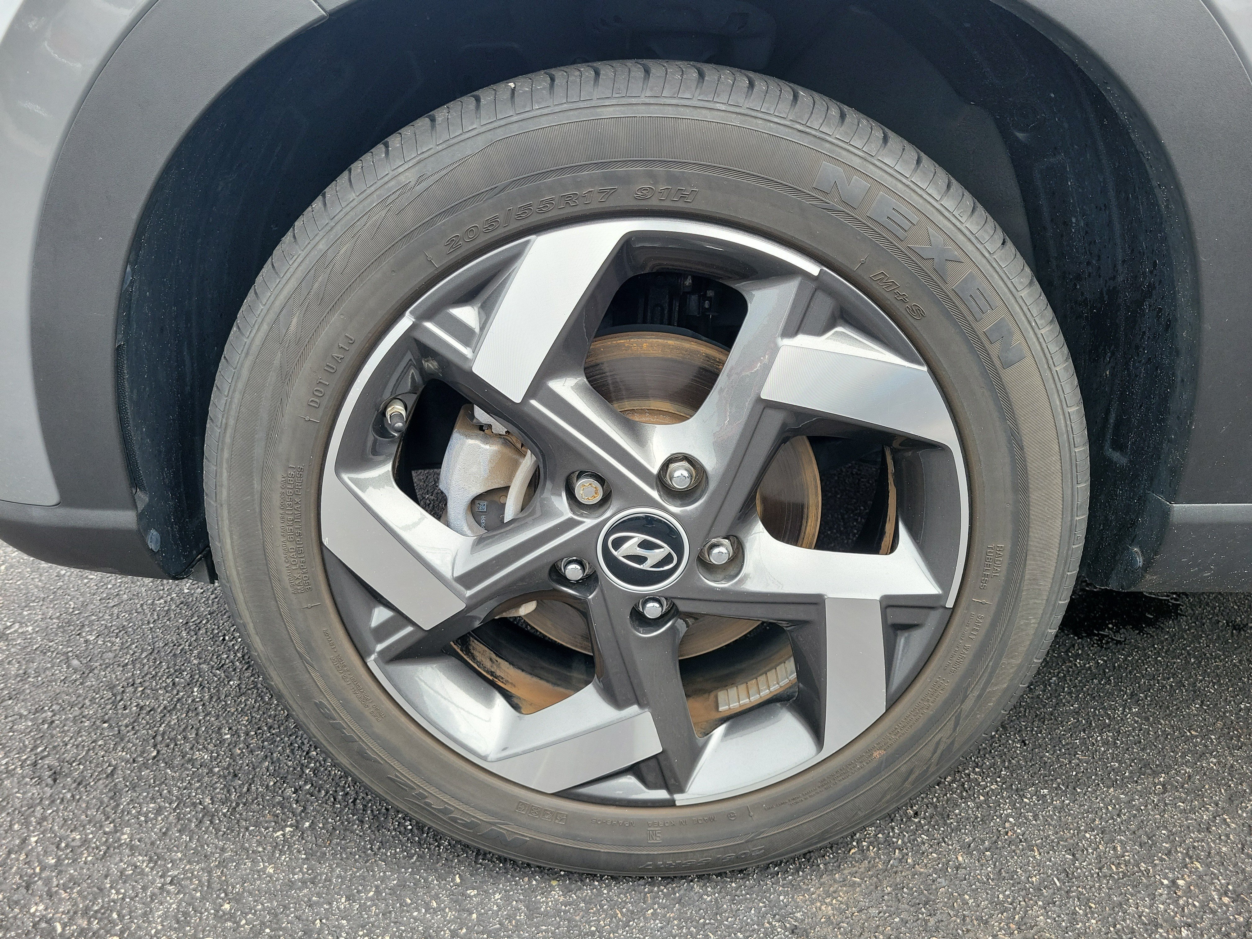 Used 2021 Hyundai Venue SEL FWD image 8