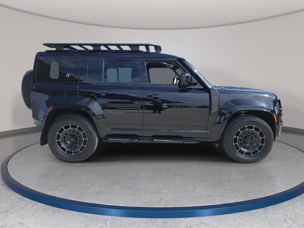 New 2026 Land Rover Defender 110 OCTA AWD/4WD image 4