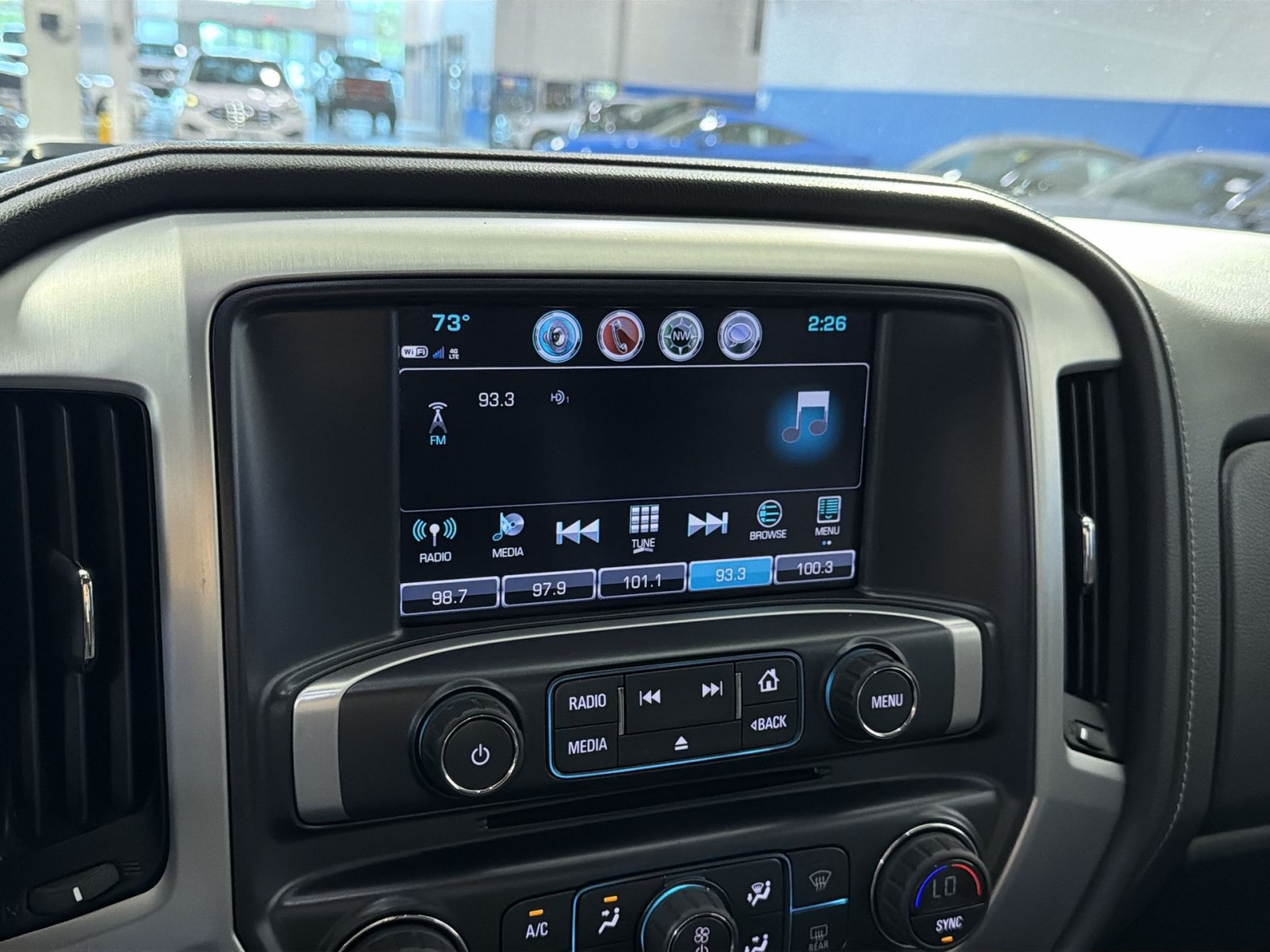 Used 2018 GMC Sierra 1500 SLE w/ Black Pack AWD/4WD image 35