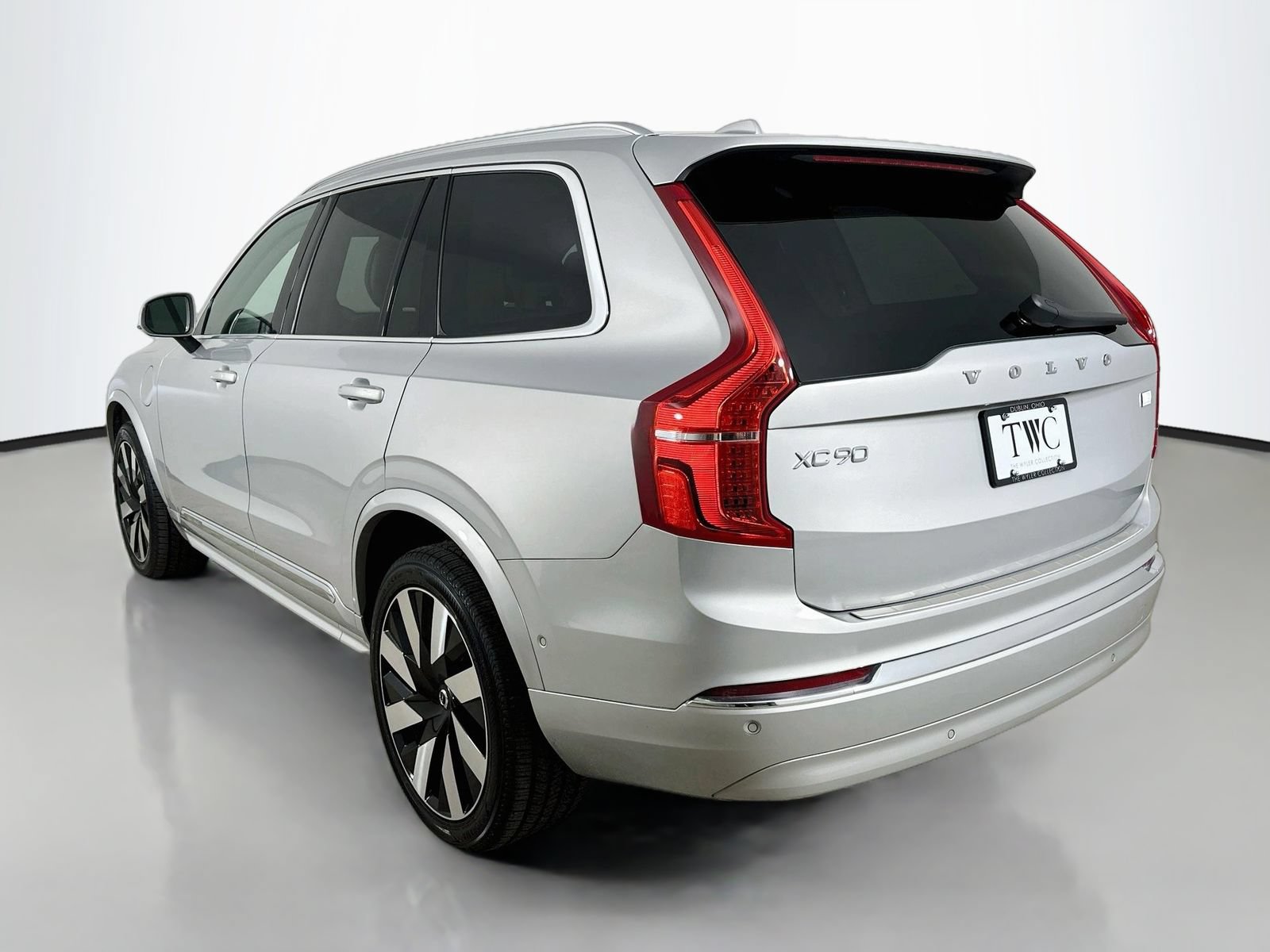 Used 2023 Volvo XC90 T8 Ultimate w/ Protection Package Premier AWD/4WD image 7