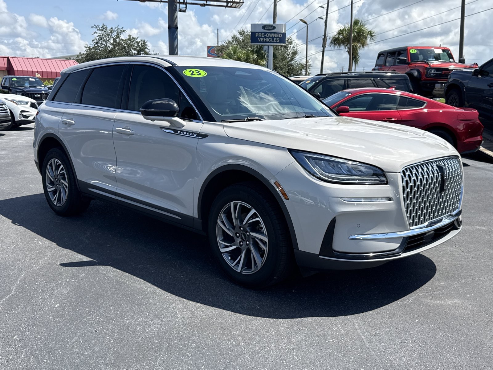 Used 2023 Lincoln Corsair FWD w/ Equipment Group 101A image 2