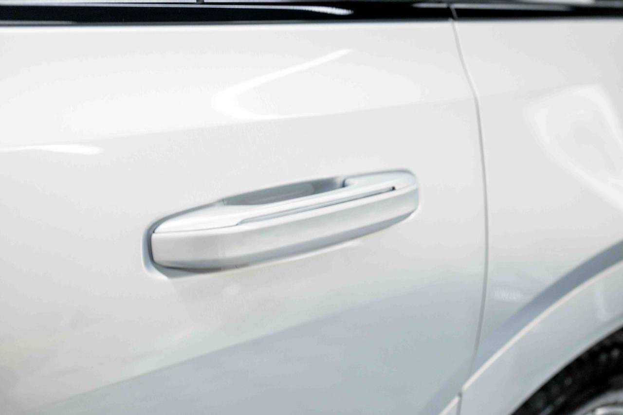 Used 2025 Cadillac Escalade IQ Sport 2 AWD/4WD image 33