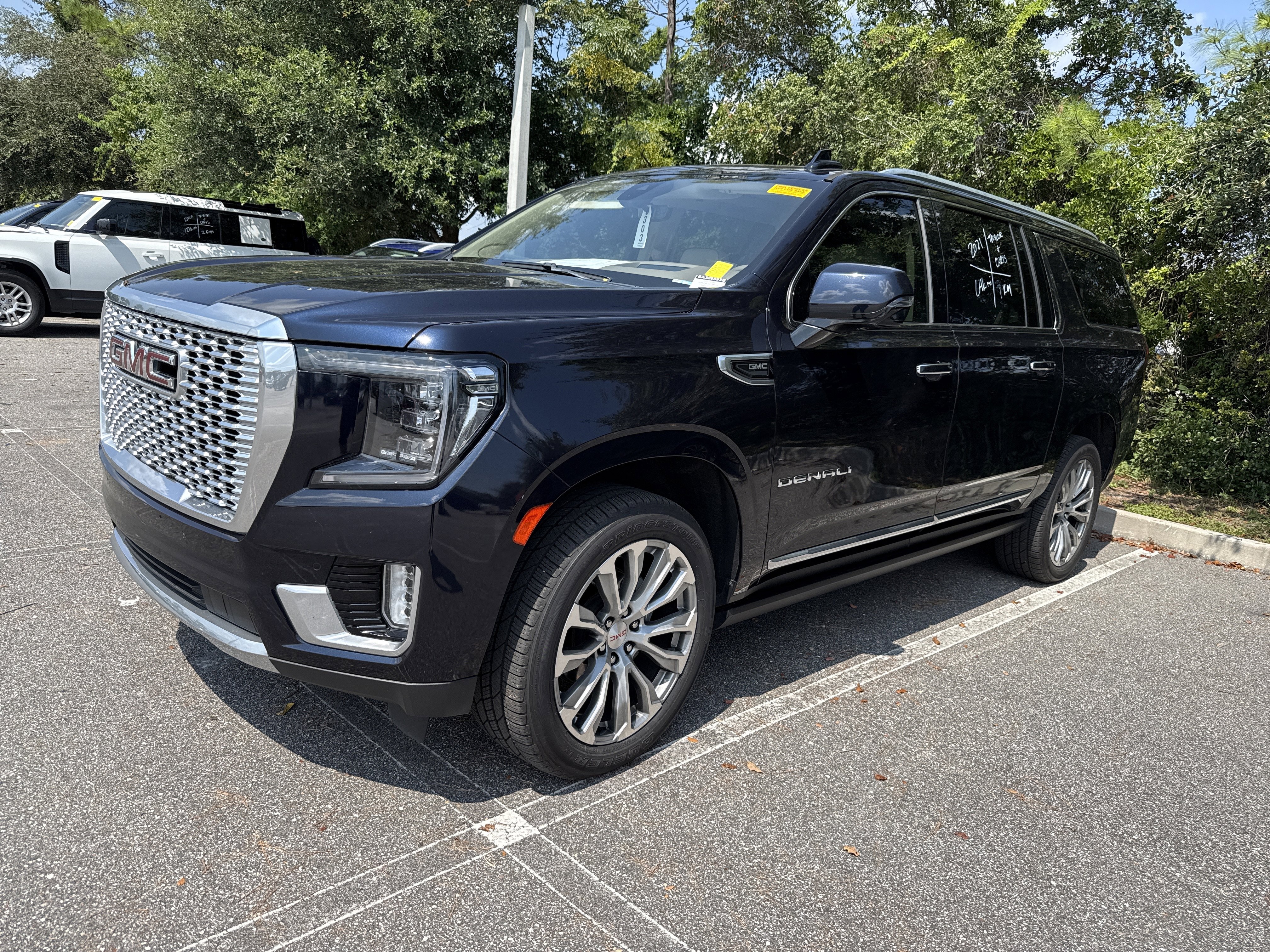 Used 2021 GMC Yukon XL Denali w/ Denali Premium Package