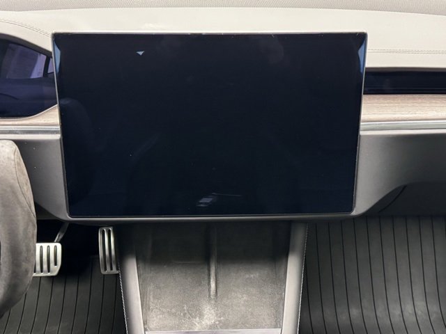 Used 2023 Tesla Model S Standard Range image 24