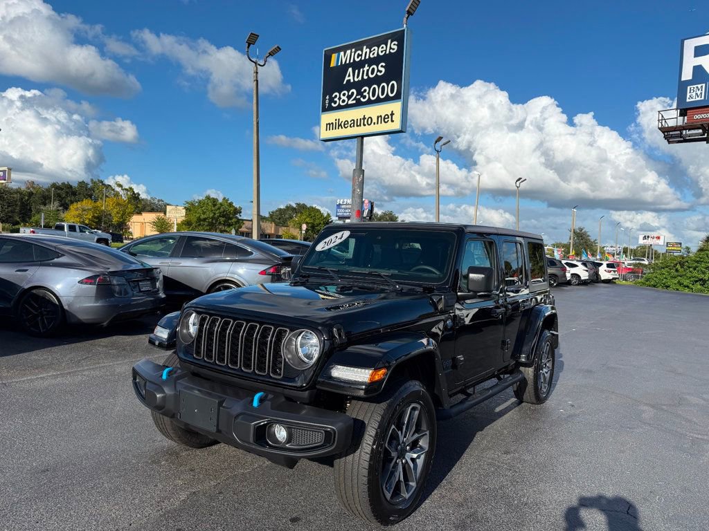 Used 2024 Jeep Wrangler Unlimited w/ Convenience Group