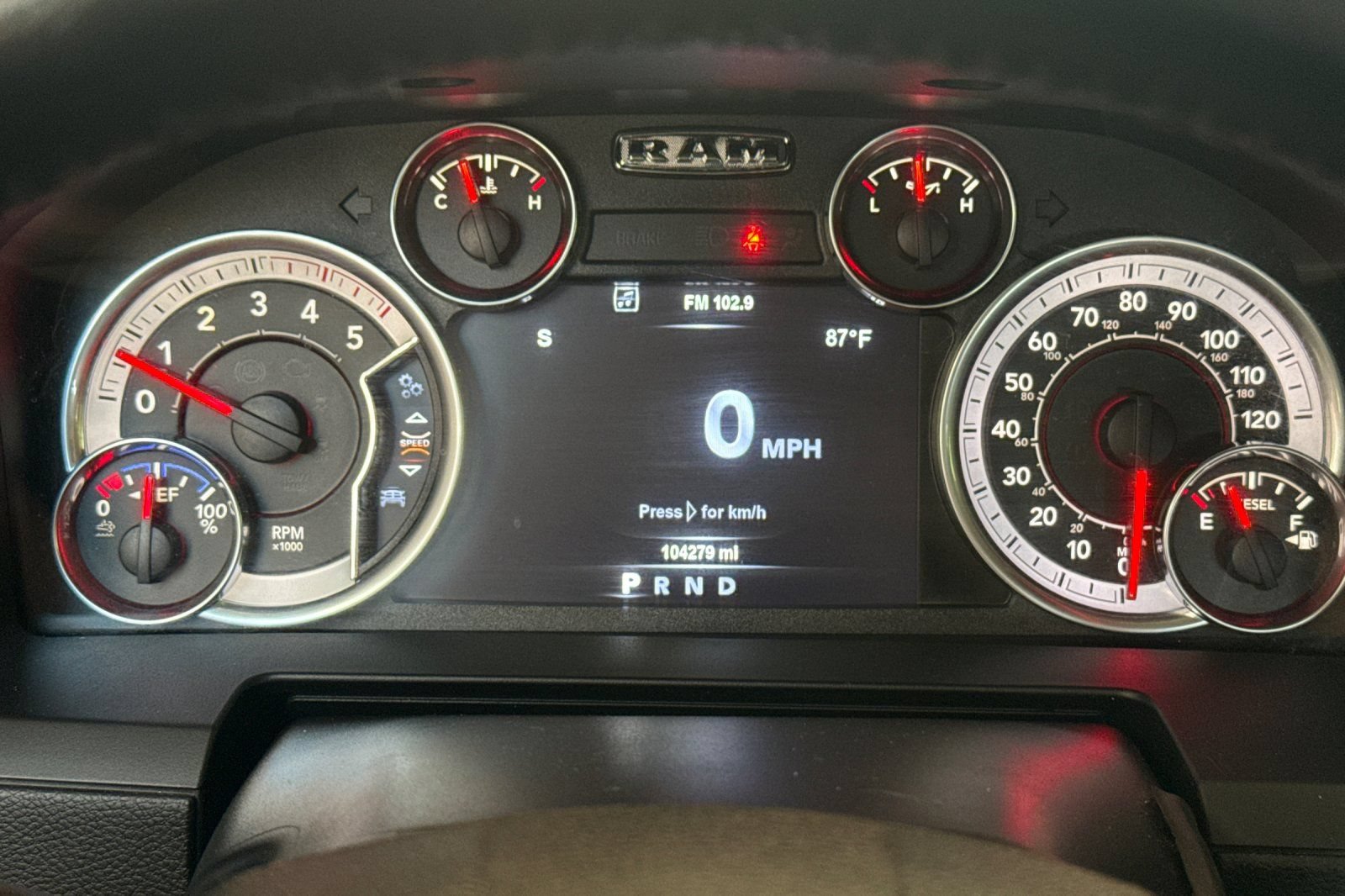 Used 2018 RAM 3500 Laramie w/ Convenience Group AWD/4WD image 34