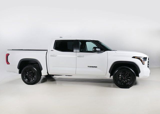 Used 2025 Toyota Tundra SR5 w/ SR5 Premium Package image 32