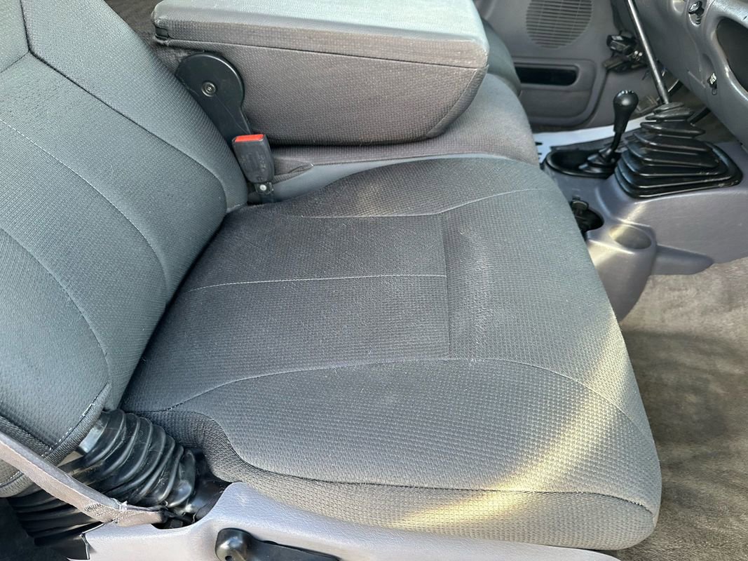 Used 1999 Dodge Ram 3500 Truck SLT image 15