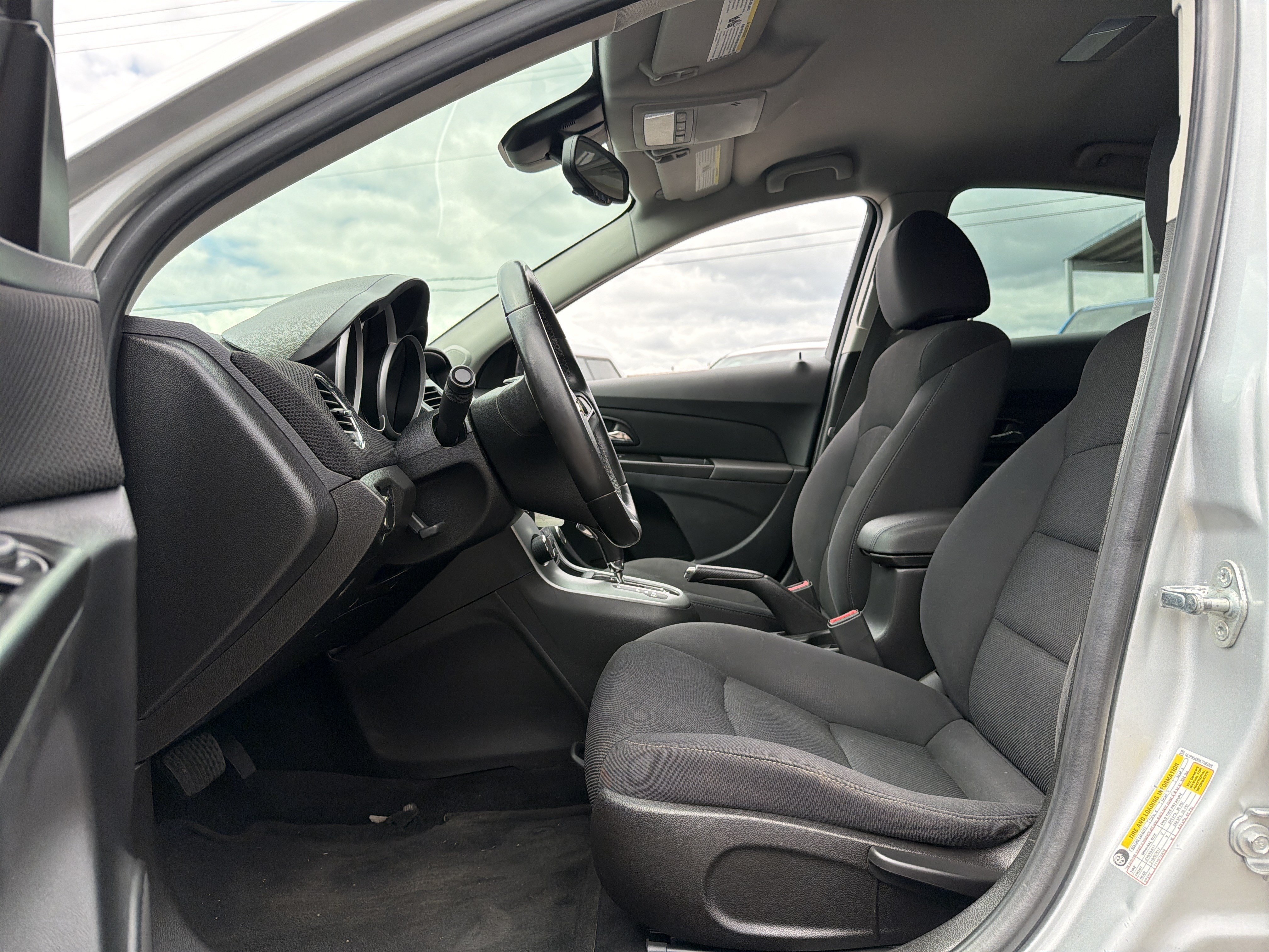 Used 2014 Chevrolet Cruze Eco FWD image 9