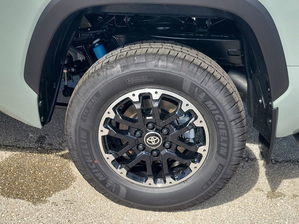 New 2026 Toyota Tundra SR5 image 18