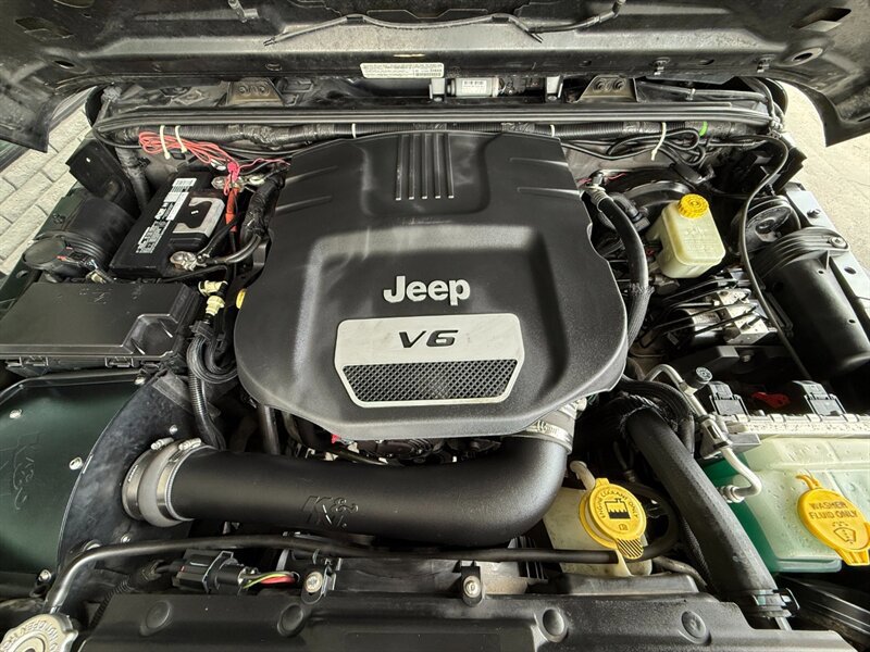 Used 2014 Jeep Wrangler Unlimited Sport w/ Quick Order Package 24S AWD/4WD image 34