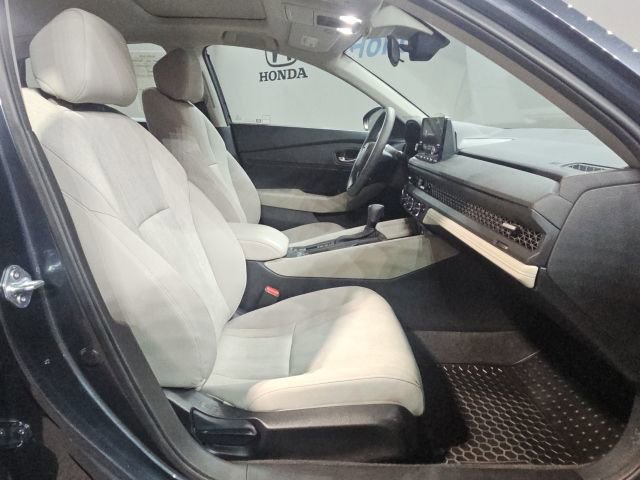 Certified 2023 Honda Accord EX image 27