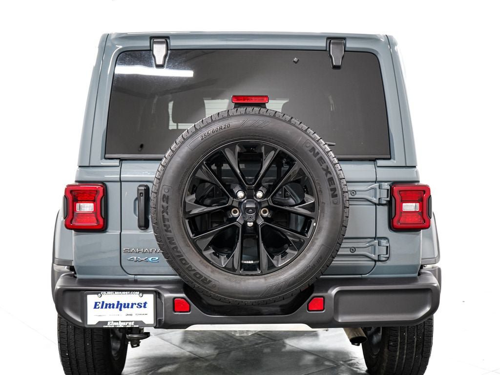Used 2025 Jeep Wrangler Unlimited Sahara AWD/4WD image 6