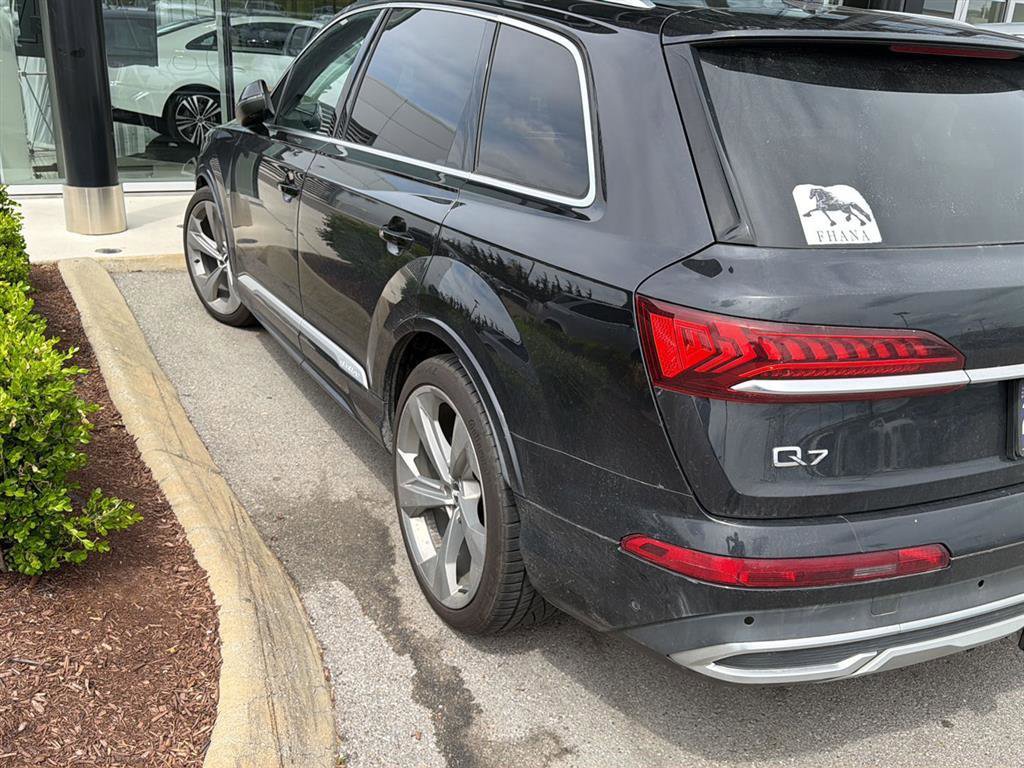 Used 2020 Audi Q7 3.0T Prestige image 6