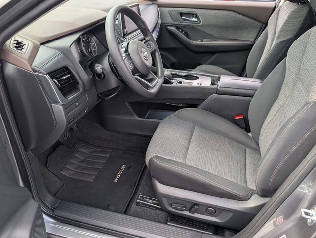 Used 2022 Nissan Rogue SV image 8
