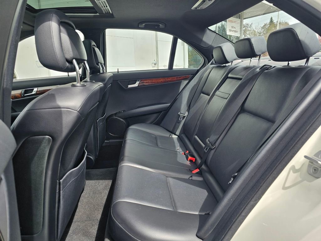 Used 2011 Mercedes-Benz C 300 4MATIC Sedan image 17