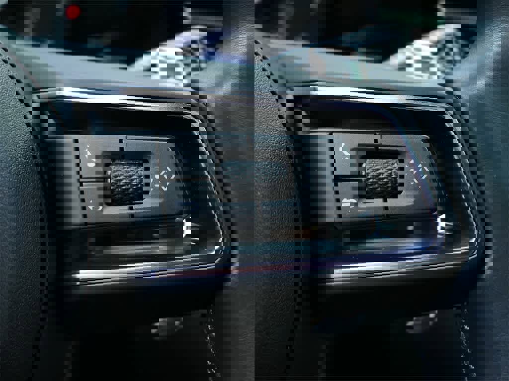 Used 2023 Porsche Macan Turbo image 20