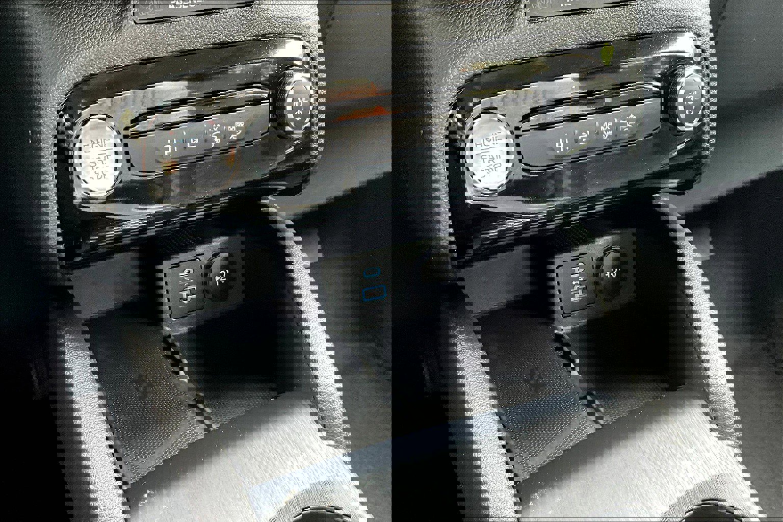 Used 2023 Ford Escape SE w/ PHEV Premium Package image 34