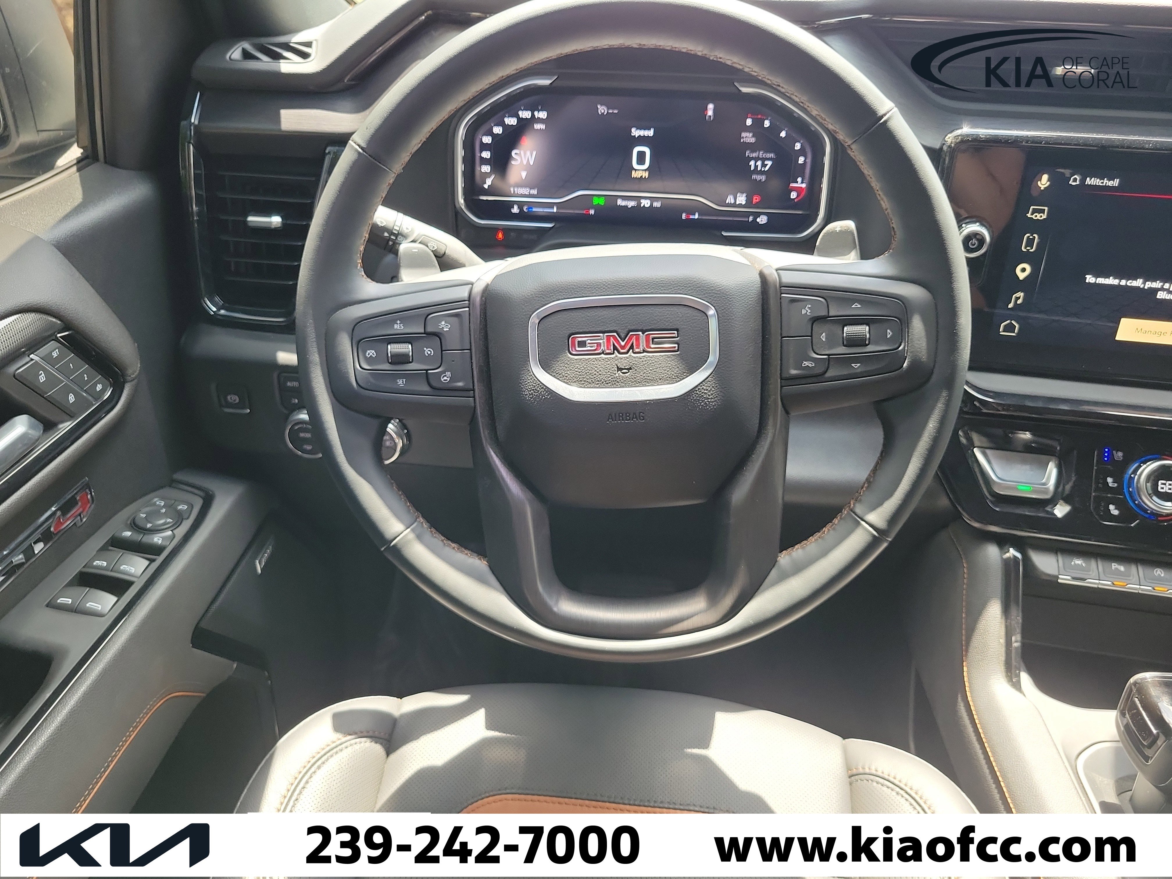 Used 2025 GMC Sierra 1500 AT4 w/ AT4 Premium Package AWD/4WD image 12