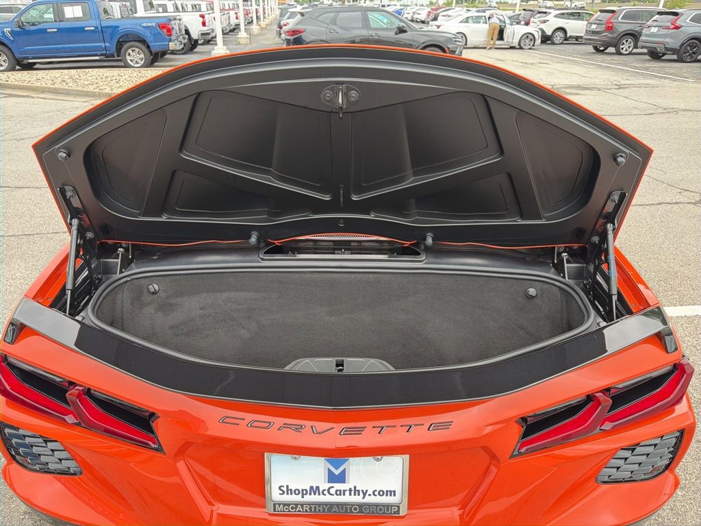Used 2025 Chevrolet Corvette Stingray Convertible w/ Battery Protection Package RWD image 12