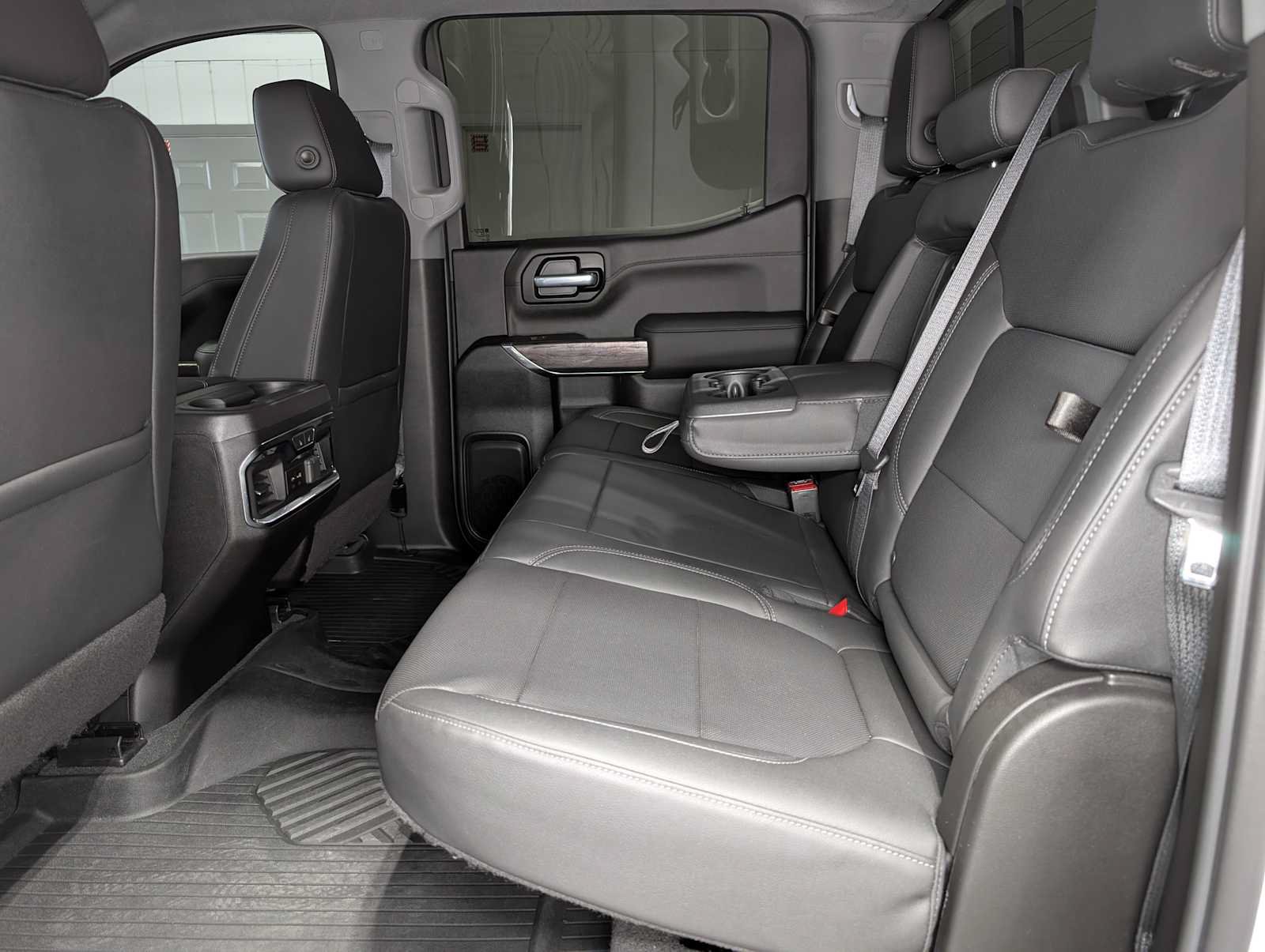 Certified 2021 Chevrolet Silverado 1500 LTZ w/ Z71 Off-Road Package AWD/4WD image 24