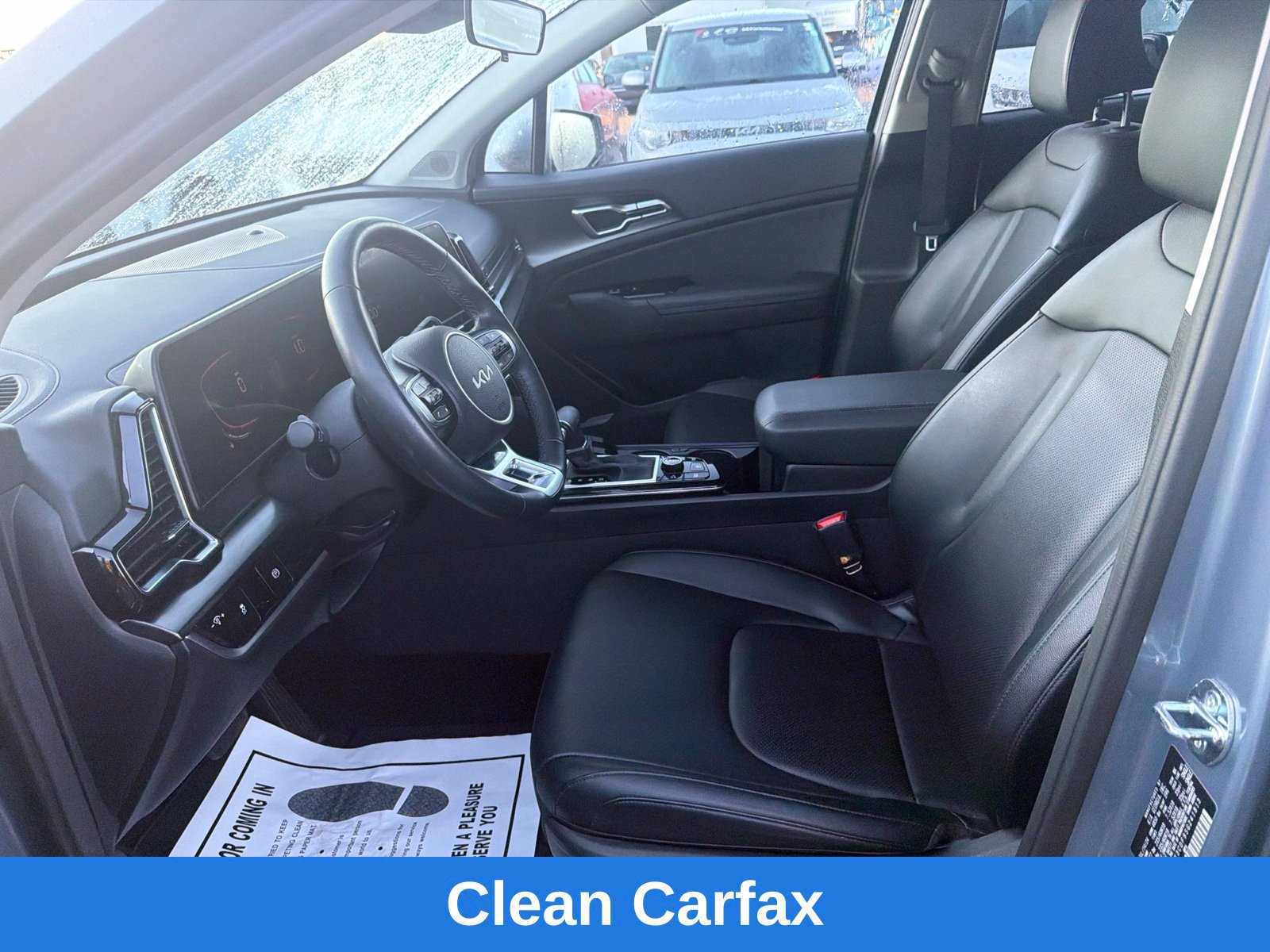 Used 2025 Kia Sportage EX AWD/4WD image 13