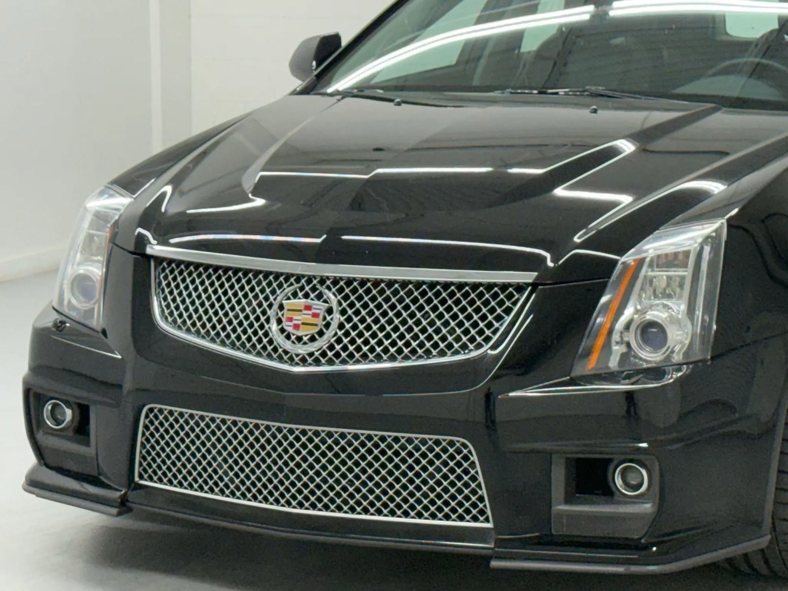 Used 2012 Cadillac CTS V w/ Wood Trim Package image 40
