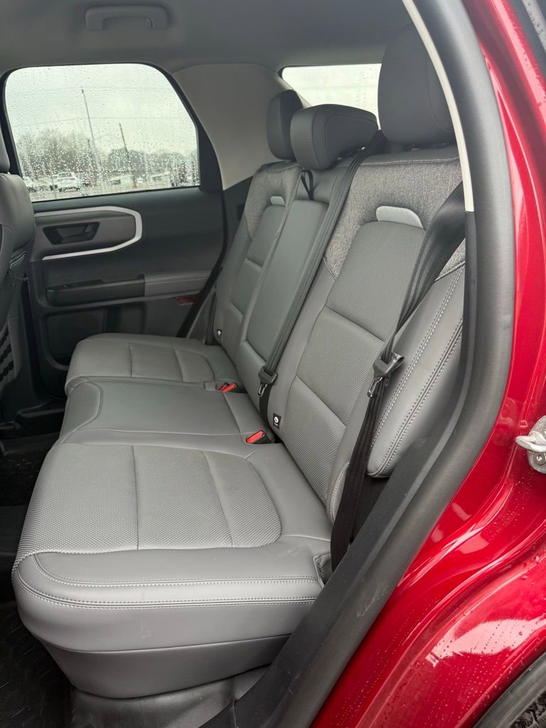 Used 2025 Ford Bronco Sport Badlands image 13