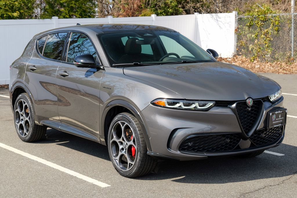 Used 2024 Alfa Romeo Tonale Veloce w/ Active Assist Package image 9