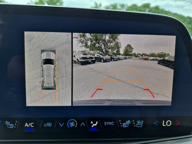 Certified 2025 Chevrolet Tahoe Premier AWD/4WD image 28