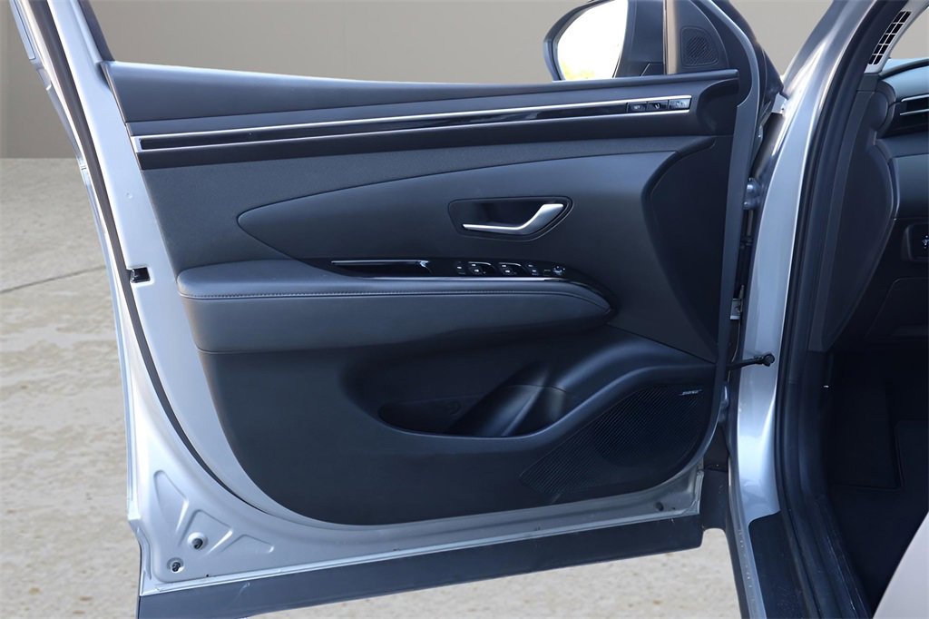 Used 2022 Hyundai Tucson Limited image 10