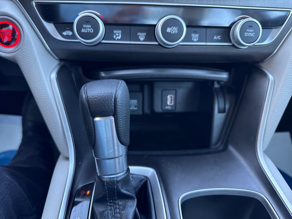 Used 2018 Honda Accord LX image 19