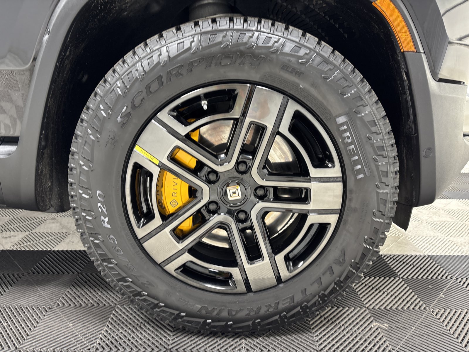 Used 2023 Rivian R1S Adventure Quad AWD/4WD image 11