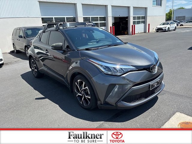 Used 2021 Toyota C-HR XLE FWD image 2