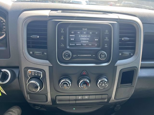 Used 2017 RAM 1500 Express RWD image 28