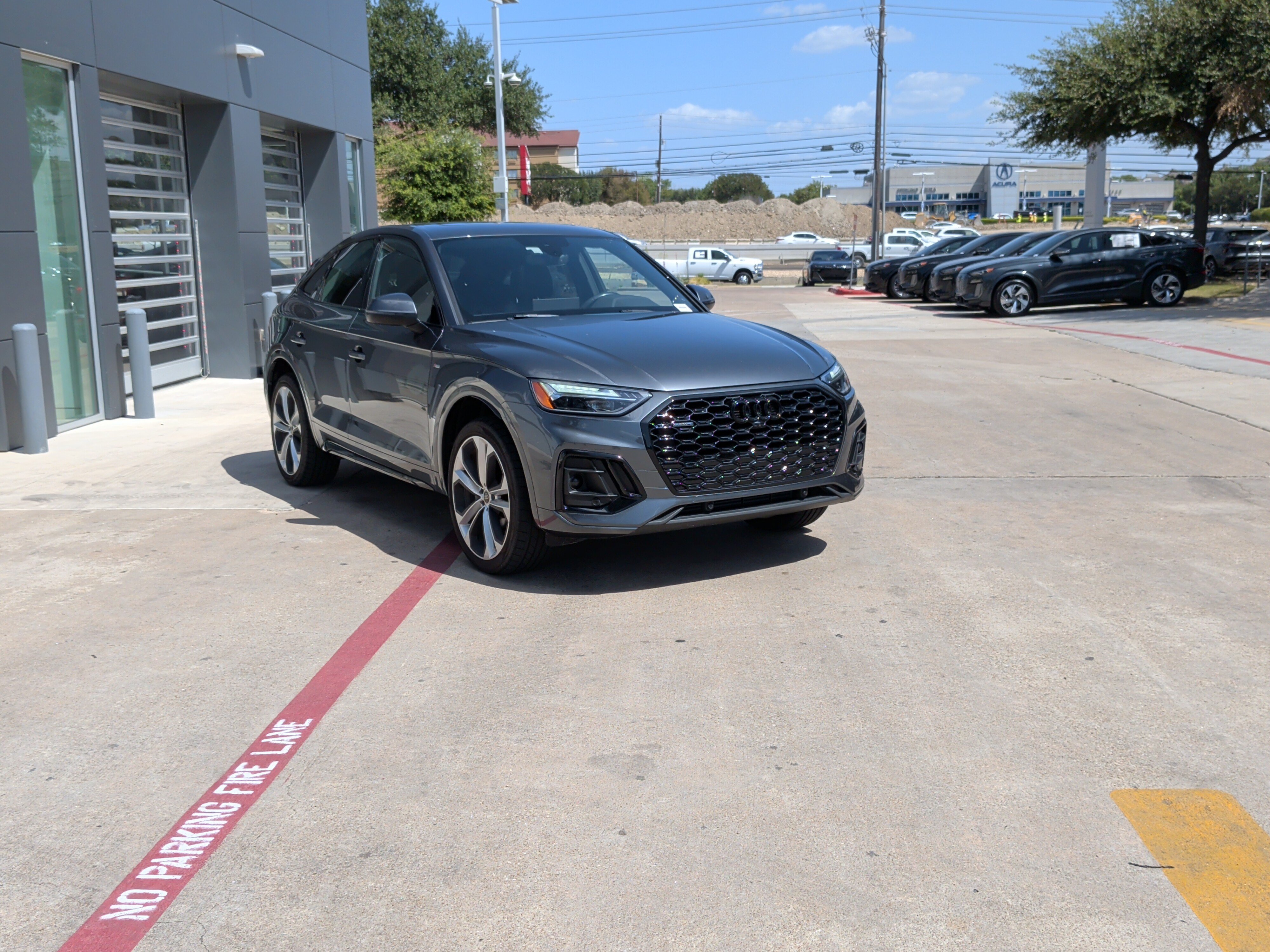 Used 2023 Audi Q5 2.0T Premium Plus w/ Premium Plus Package AWD/4WD image 2