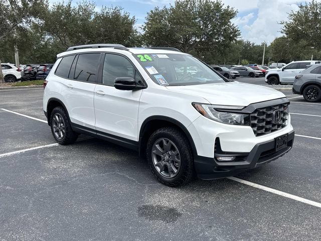 Certified 2024 Honda Passport TrailSport image 2