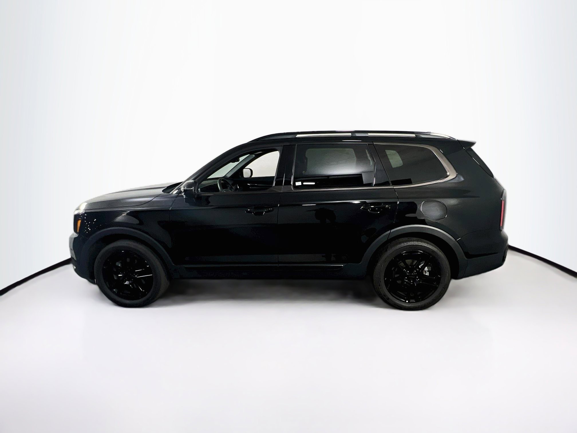 Used 2025 Kia Telluride EX X-Line AWD/4WD image 8