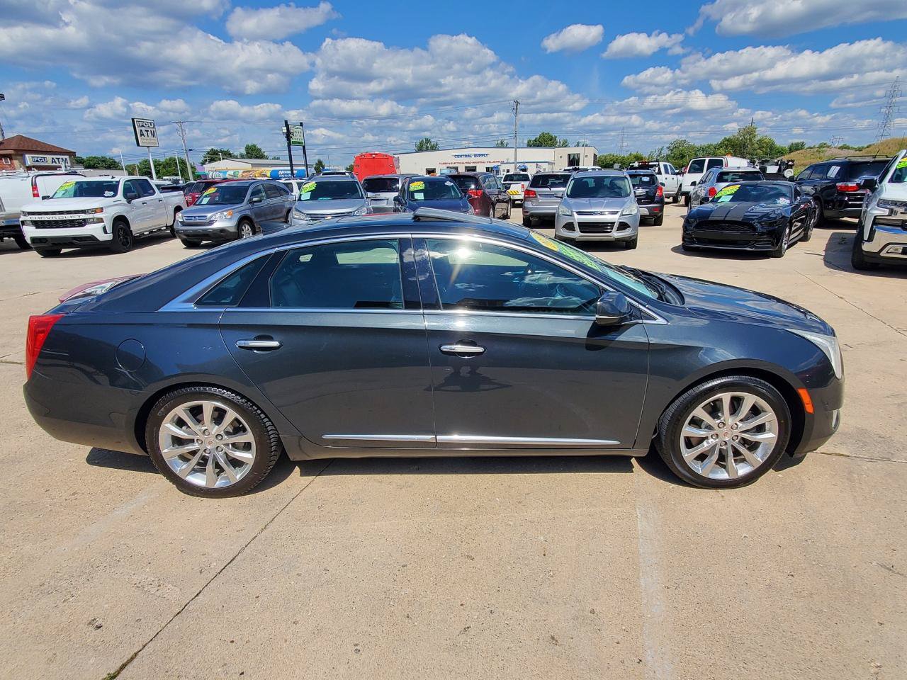 Used 2015 Cadillac XTS Luxury w/ Driver Awareness Package FWD image 5
