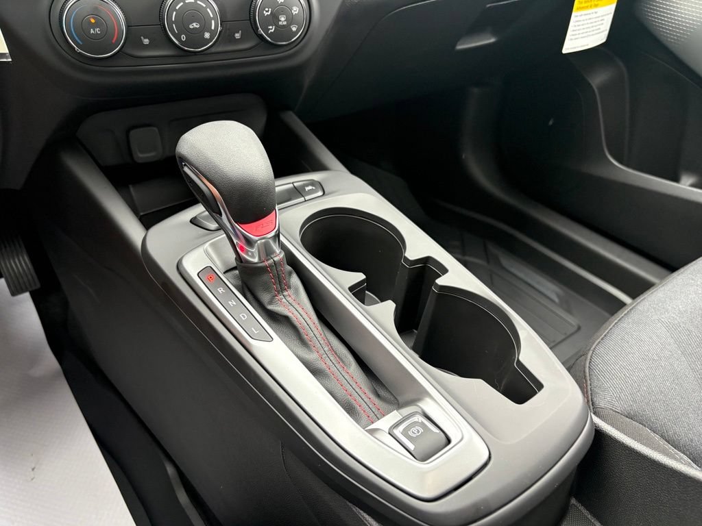 New 2026 Chevrolet Trax RS w/ Sunroof Package FWD image 23