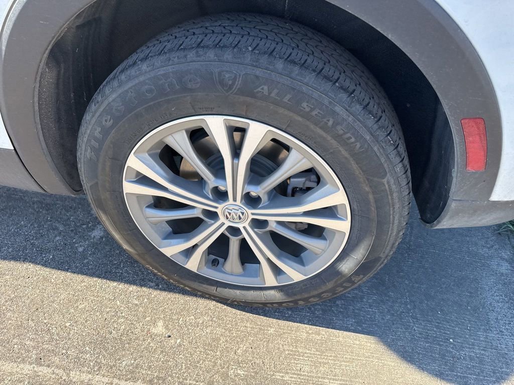 Used 2023 Buick Envision Preferred image 4