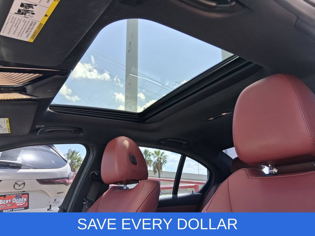 Used 2024 BMW 330i Sedan w/ Premium Package RWD image 10